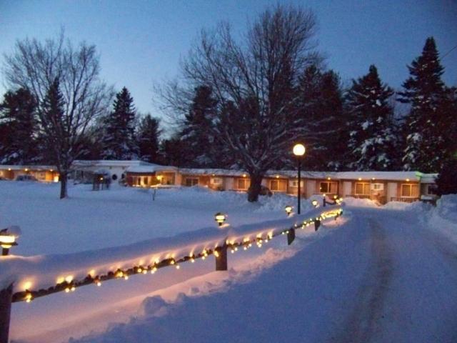 Twilite Motel Эллсуорт Экстерьер фото